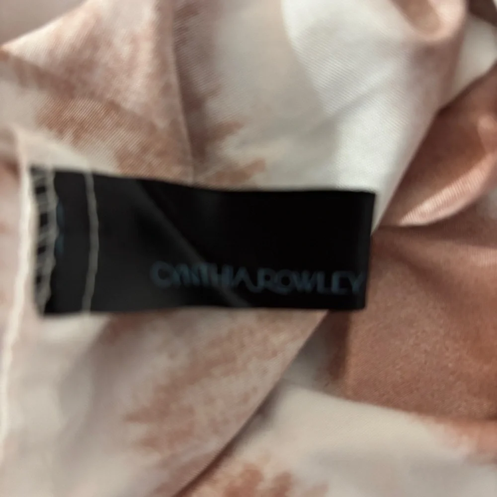 Cynthia Rowley Rust and White Tie-Dye Sheet Set